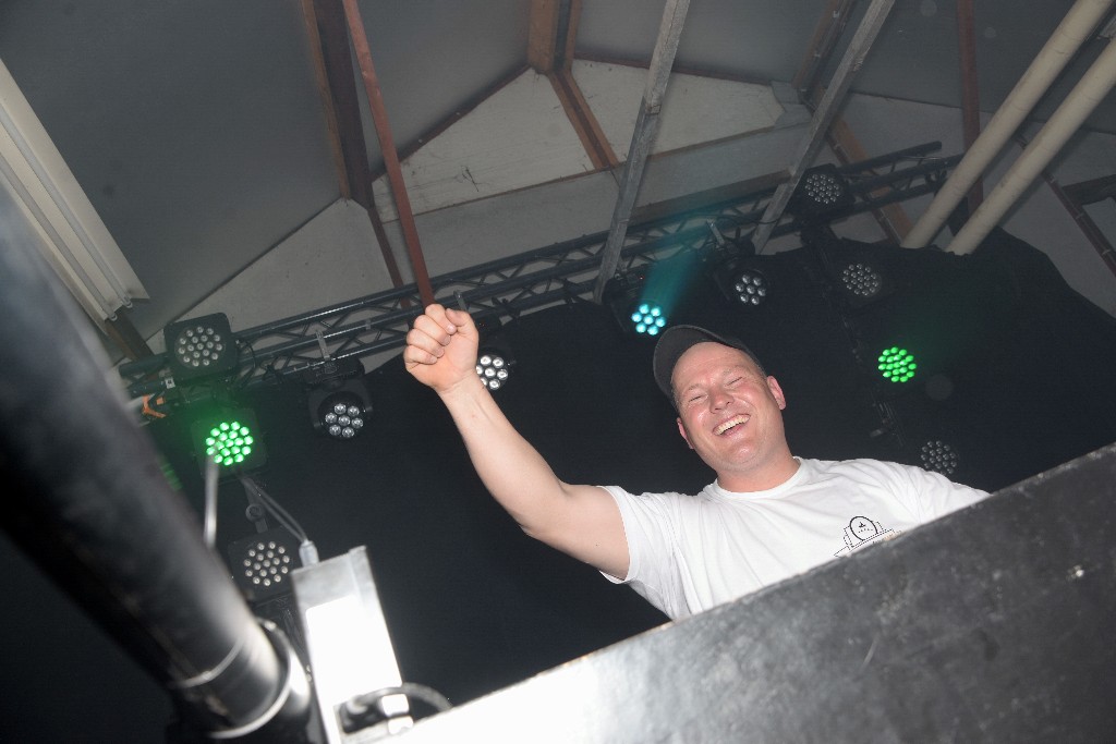 ../Images/Feest zonder naam 2019 196.jpg